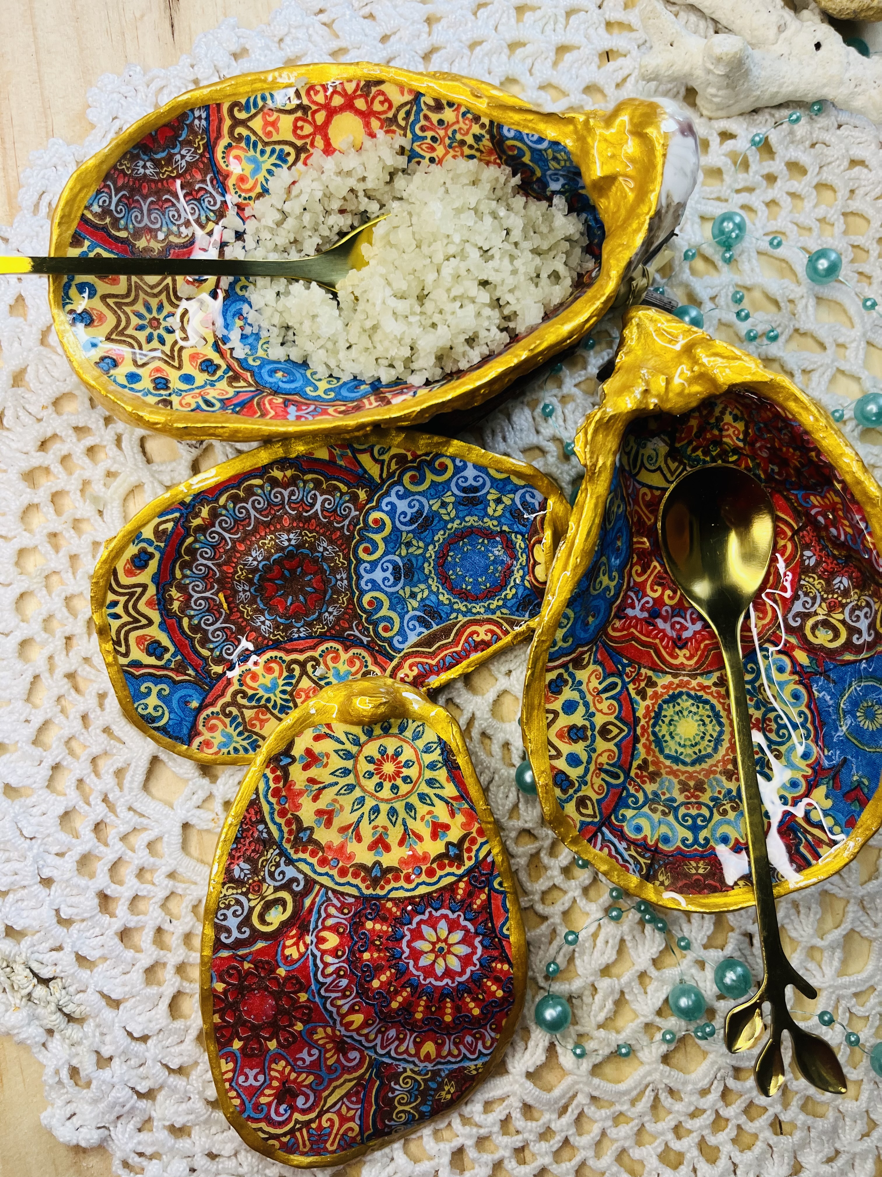 Sel & Poivre – Mandala coloré, écrins artistiques